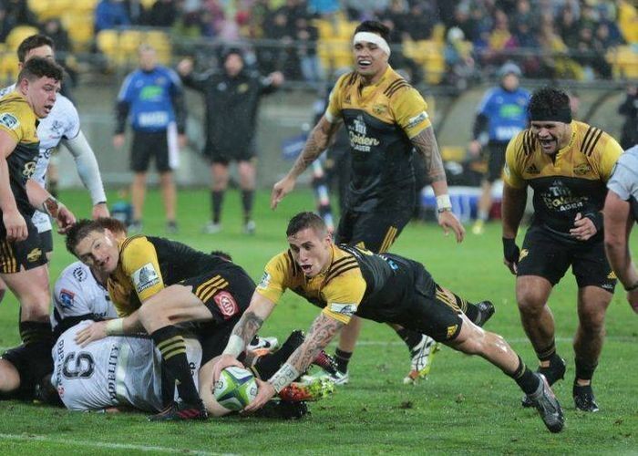 Aisle Be Back: Hurricanes v Chiefs (semi-final)