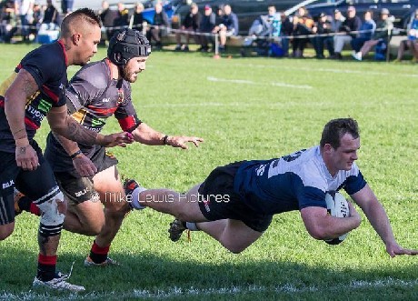 Eagles well out in front as chasing pack closes up in eighth round thriller
